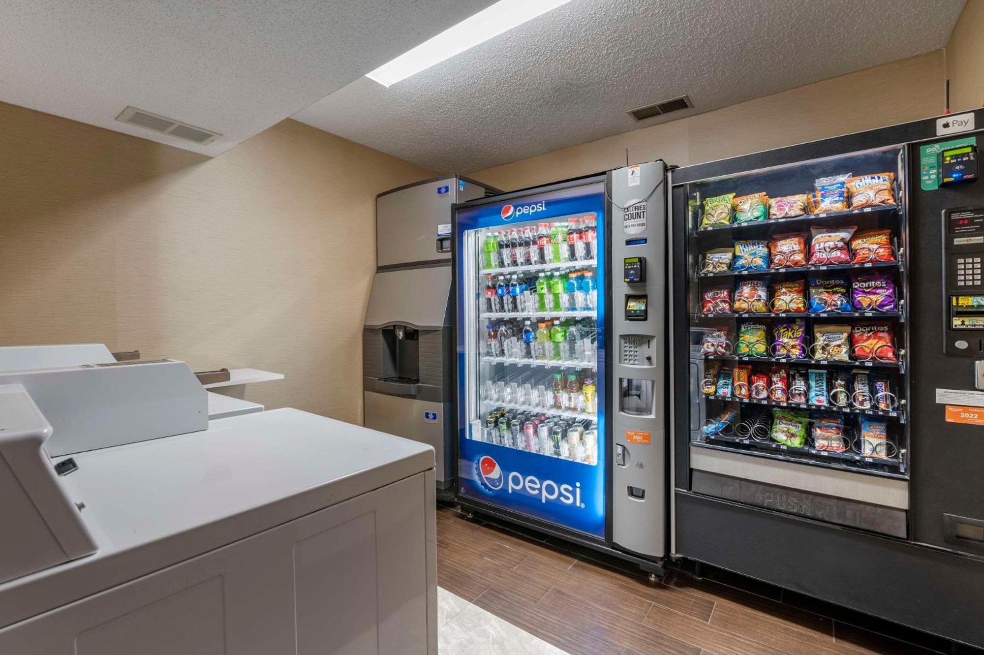 Comfort Inn Romeoville - Bolingbrook Экстерьер фото